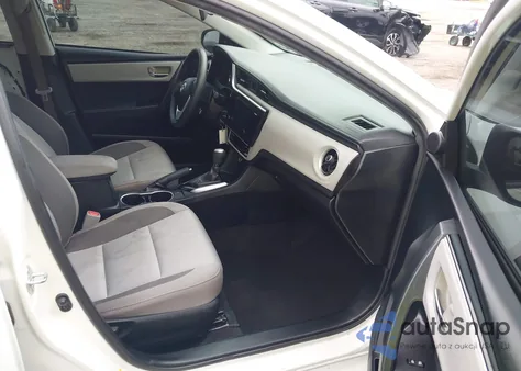 2017 Toyota Corolla Le z USA, uszkodzony, nr VIN 2T1BURHE8HC912376